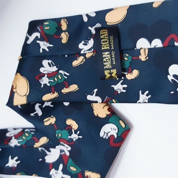 Mickey Mouse Tie - Picture 5 of 8